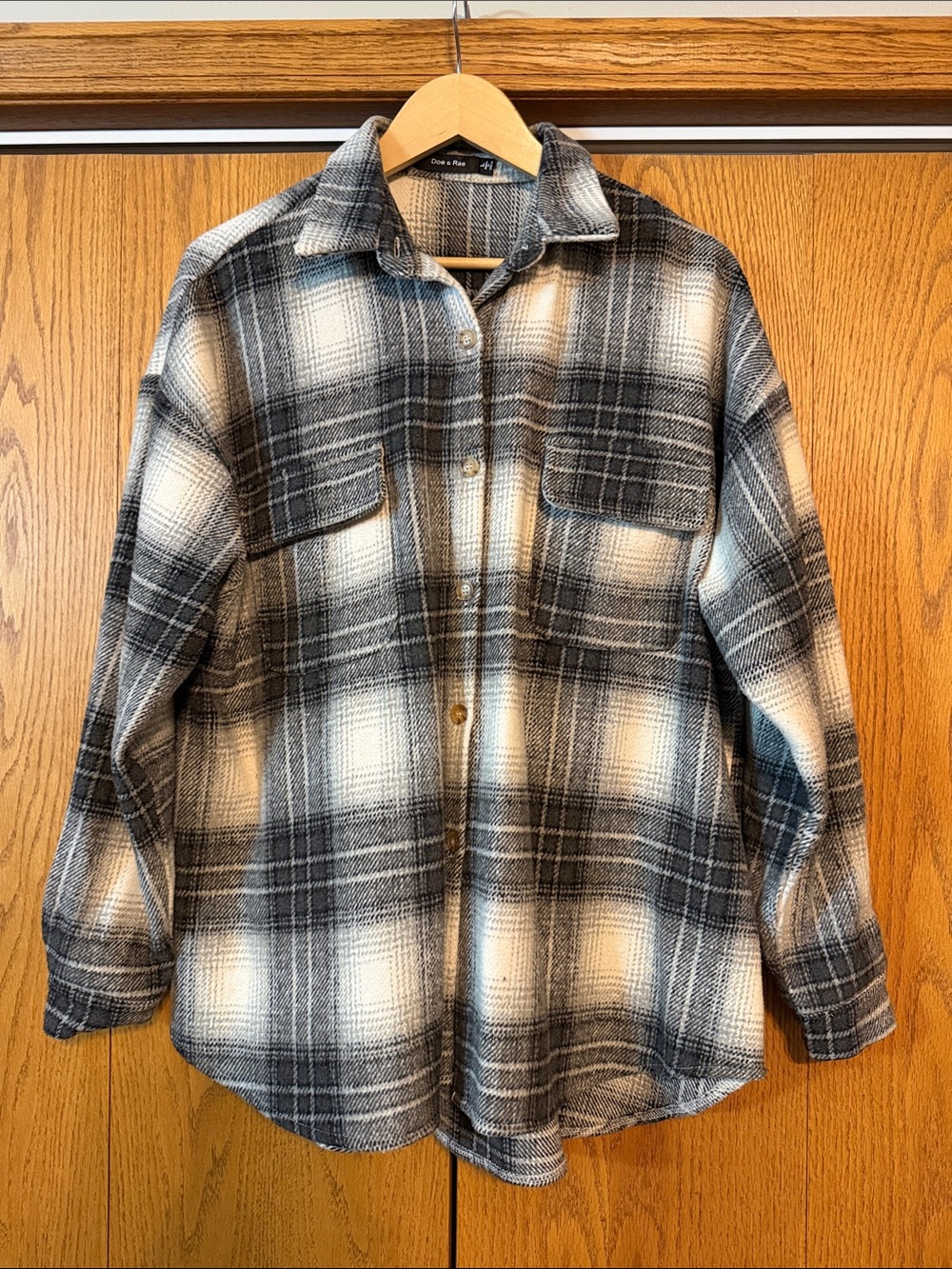 Womens Heavy Black & White Plaid Shacket Button-Up Shirt Jacket